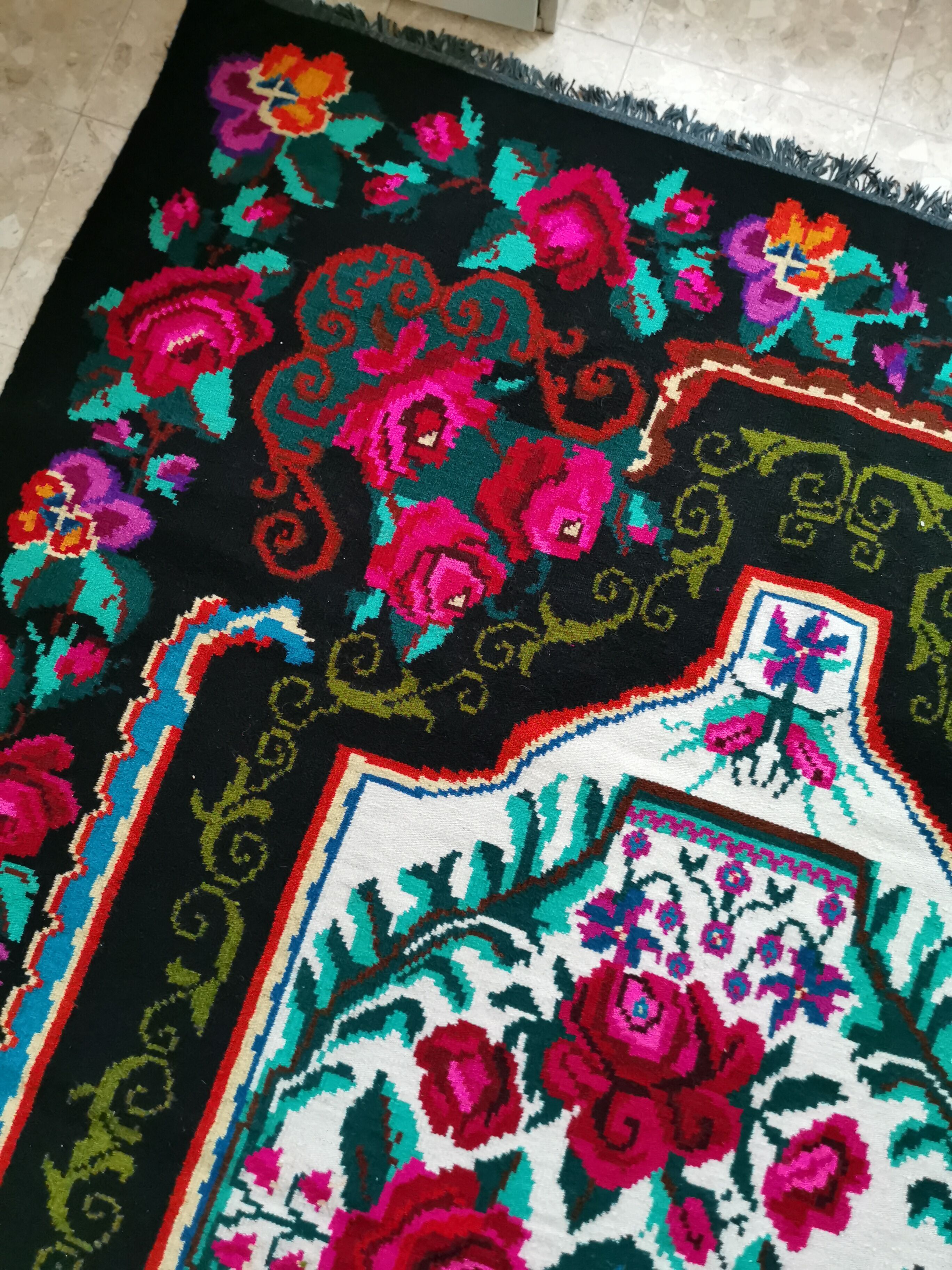 Moldovan kilim carpet