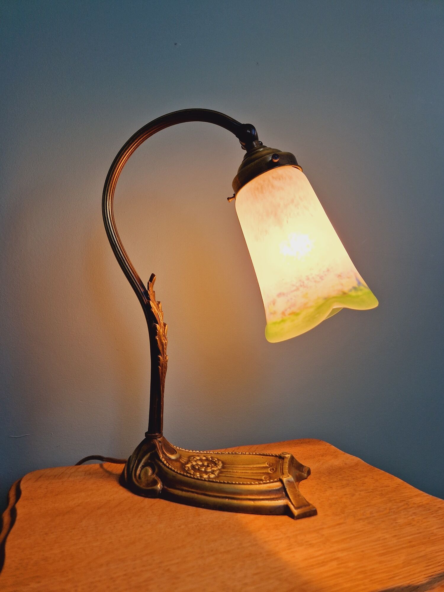 Art Nouveau table lamp in bronze, Noverdy France bobèche