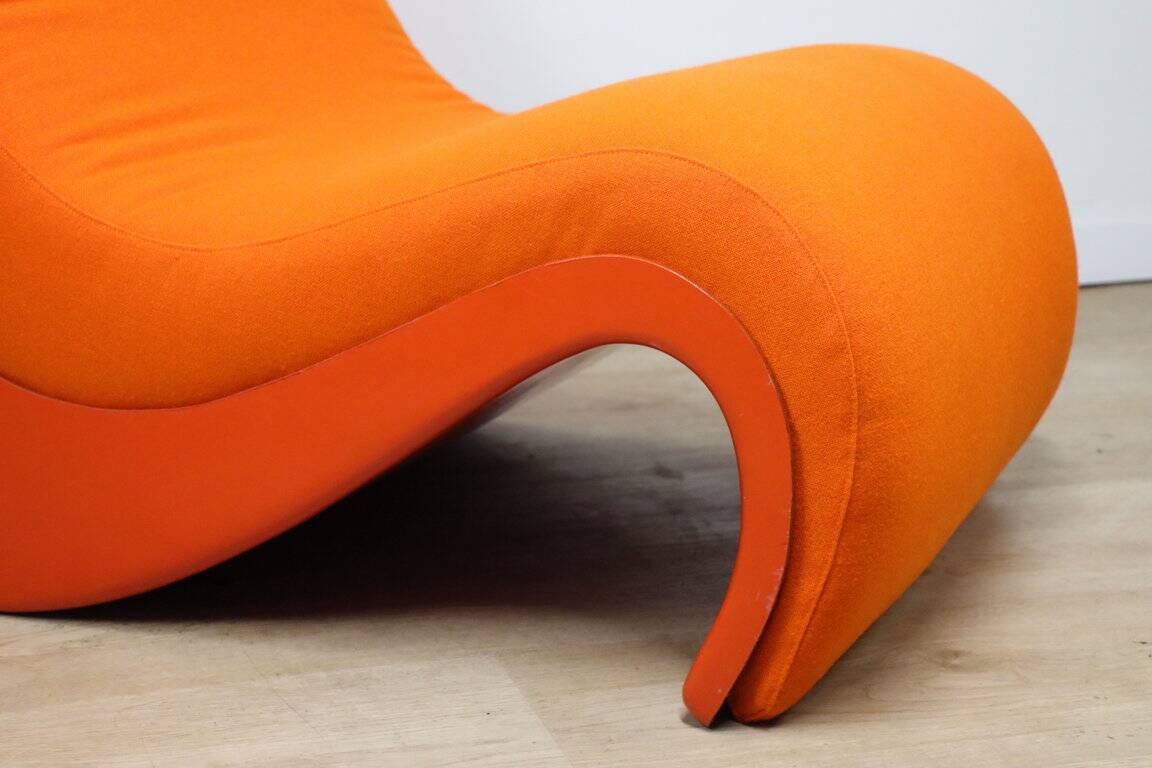 Vintage organic armchair in orange fabric and fiber, 1970