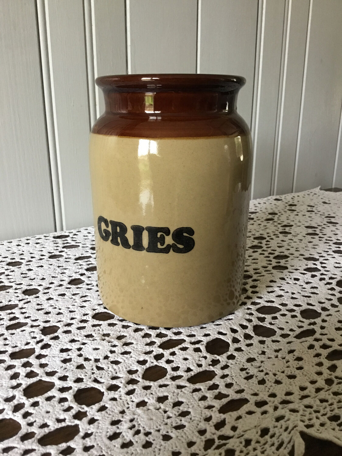 Pearsons of Chesterfiel stoneware pot