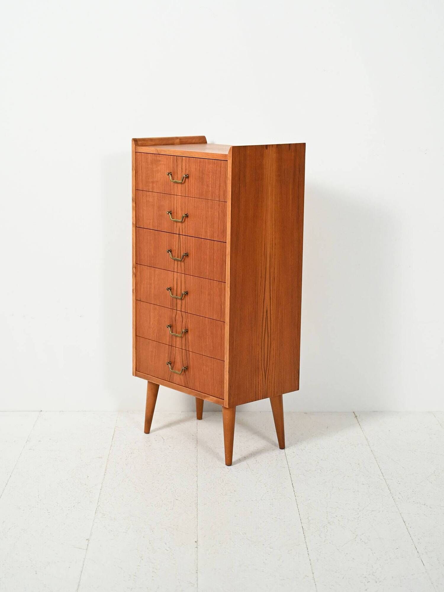 Small Scandinavian teak chest of drawers from the 1950s