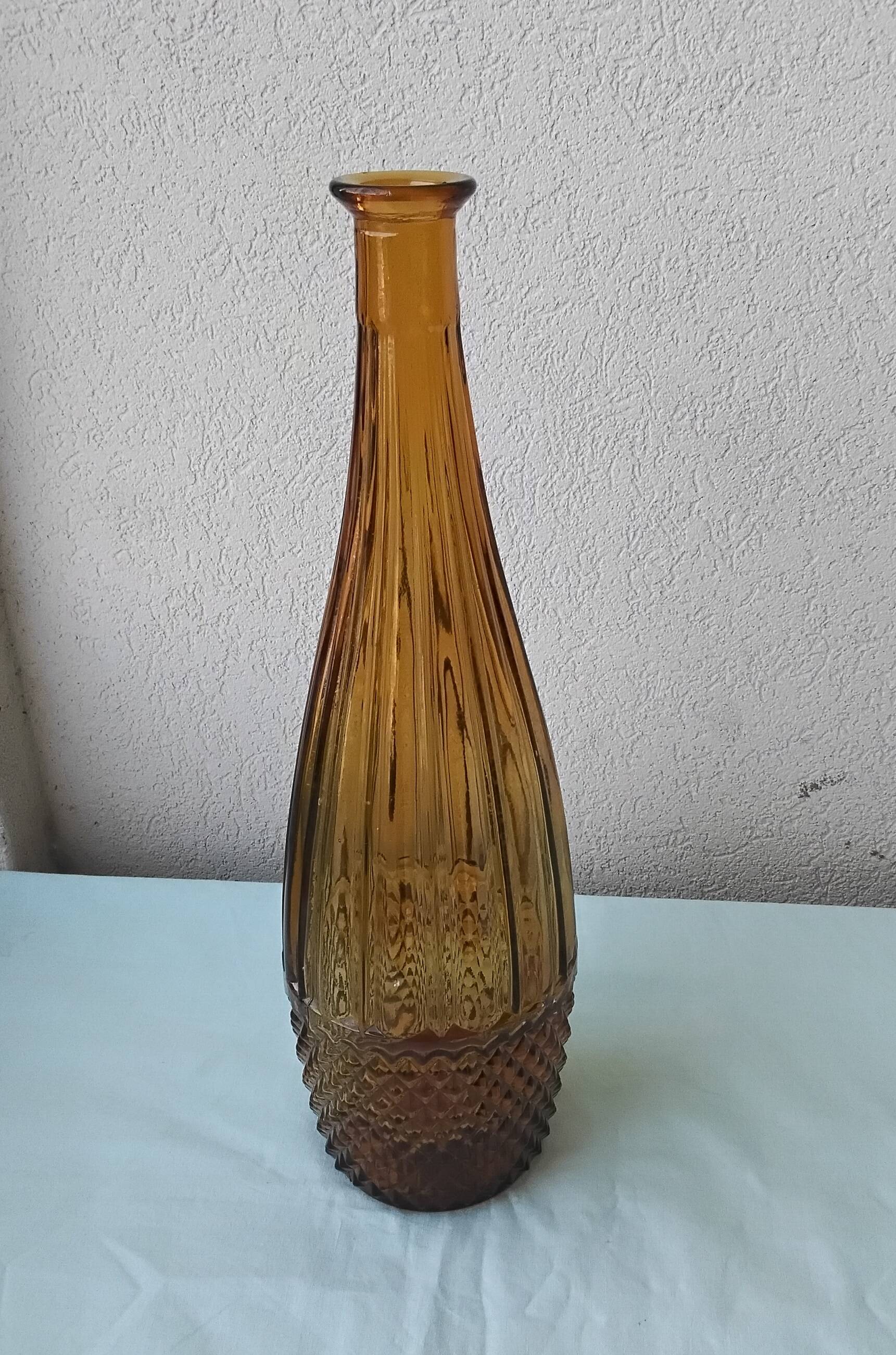 Single-stem glass vase