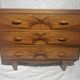 Commode art déco en loupe de noyer à pieds moustaches