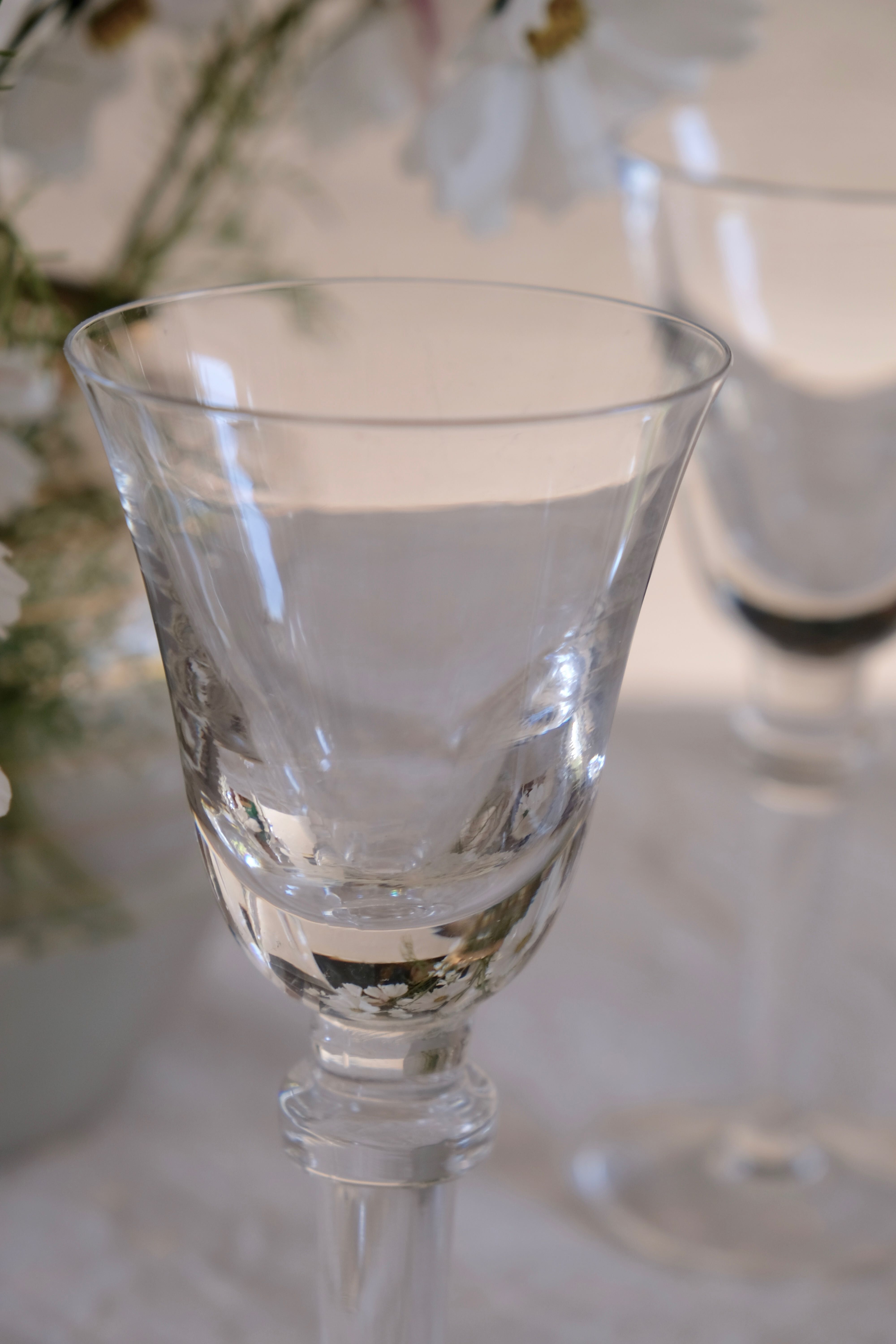 Set 6 mouth-blown wine glasses 50s