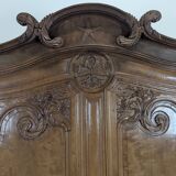 Cauchois sideboard in apple wood with hollow carvings