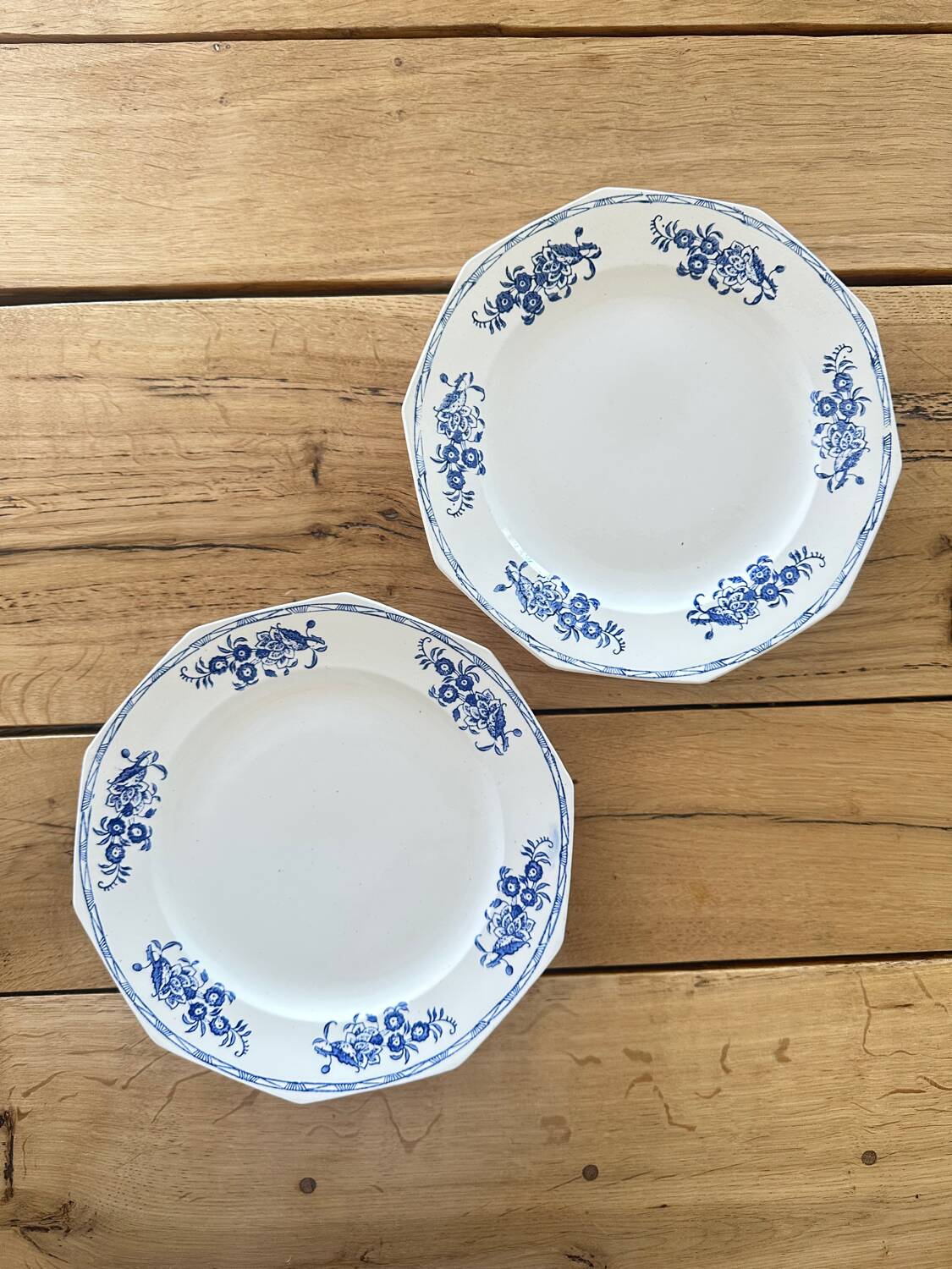 Antique mounted plates