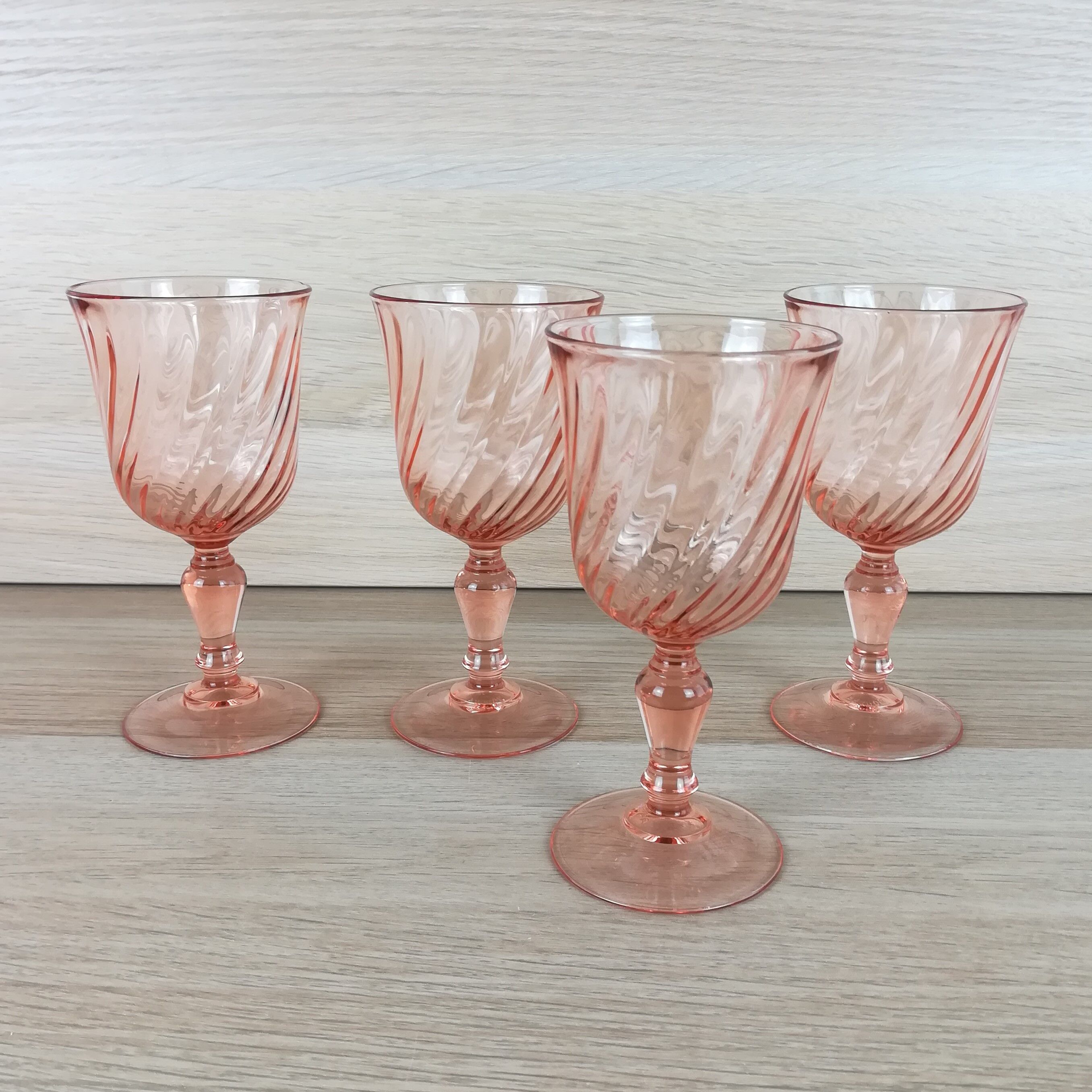 4 Rosaline wine glasses