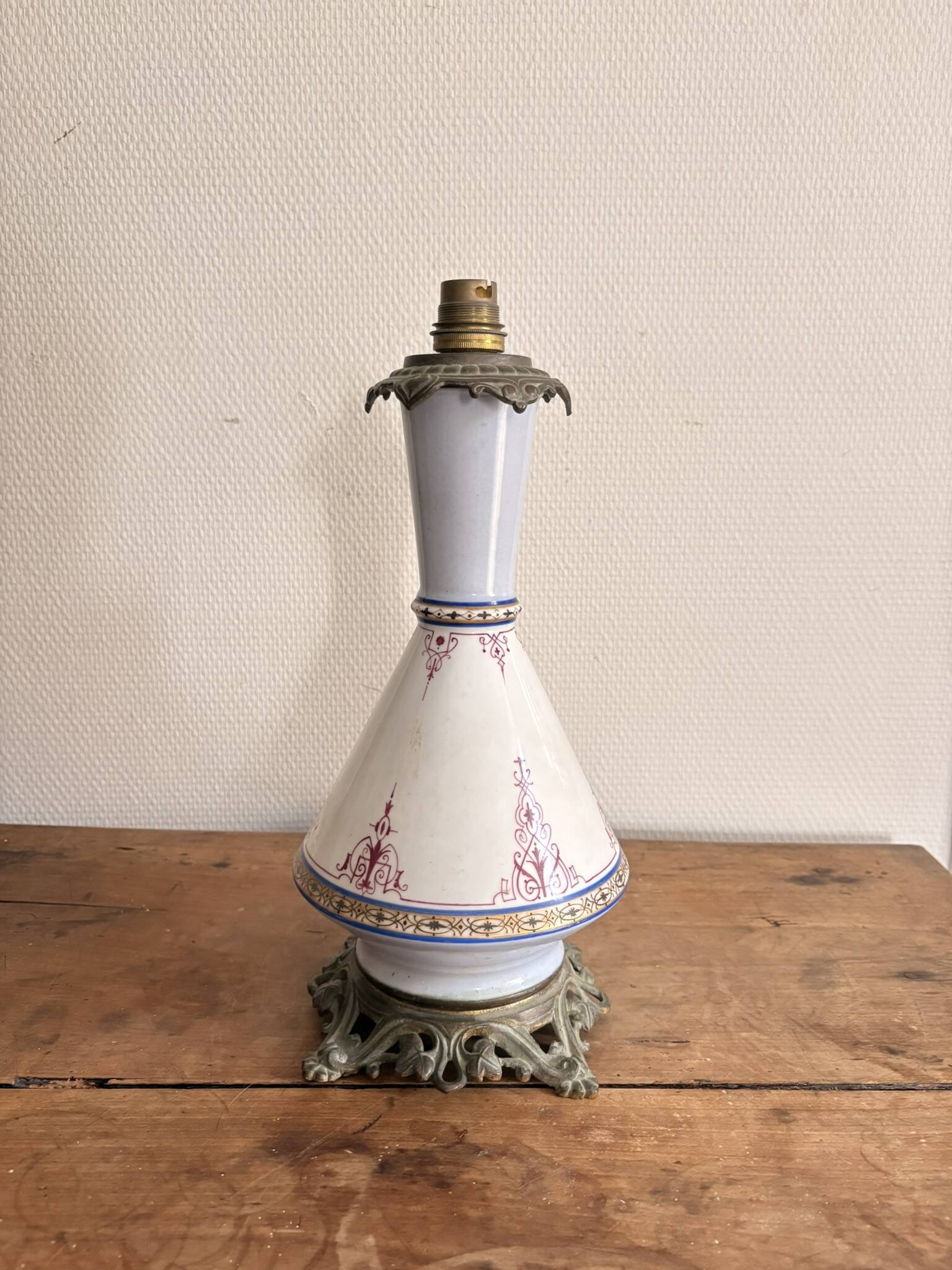 Porcelain Lamp Faience White Curtains Burgundy Renaissance Napoleon III