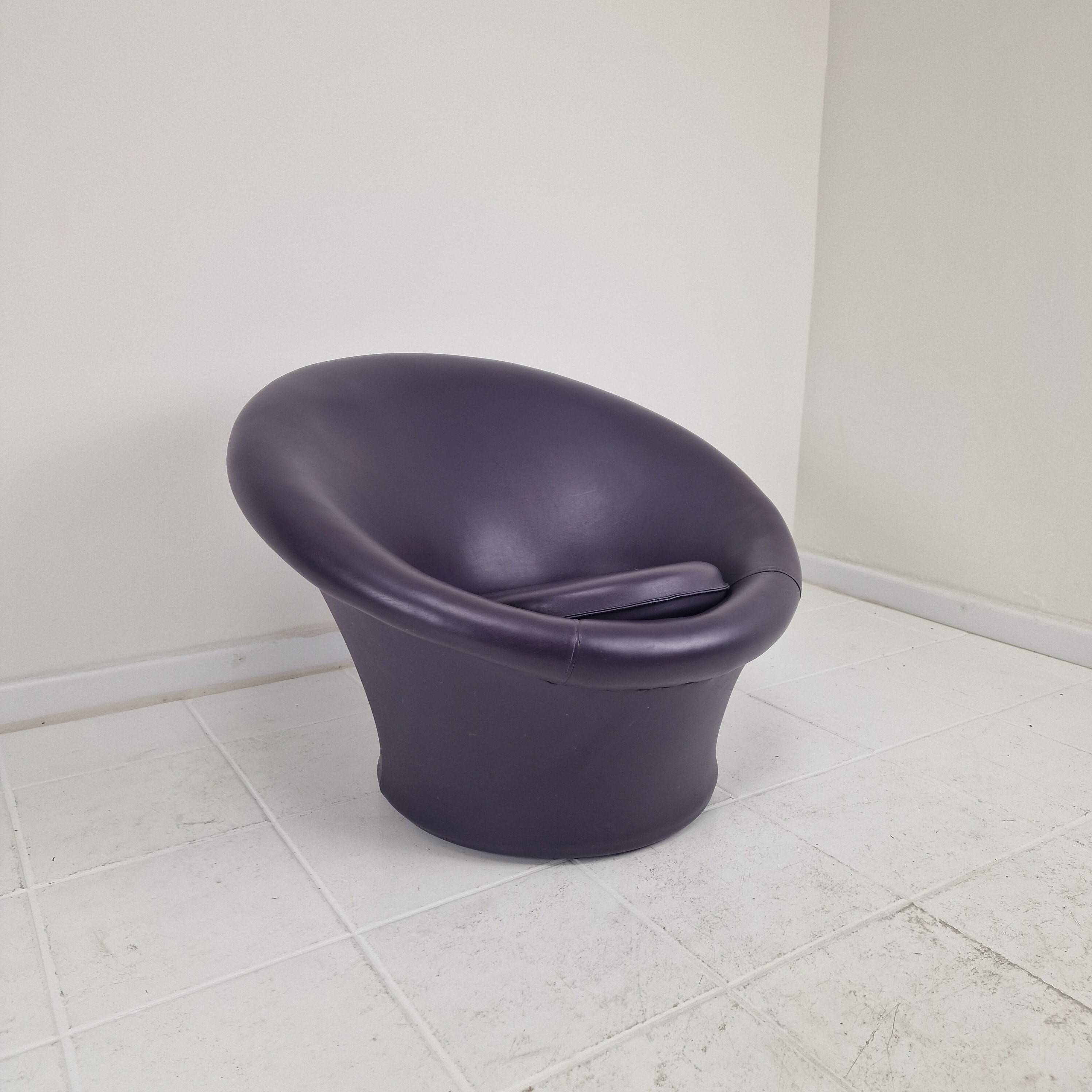 Iconic Pierre Paulin 'Mushroom' Chair (Model F560) for Artifort, 1960's