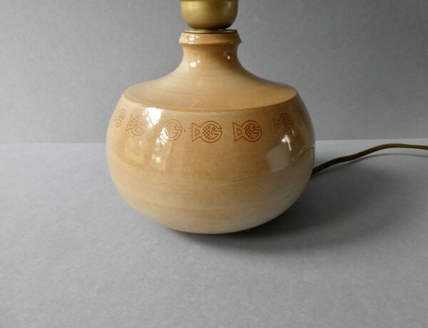 Lampe en céramique signée Montgolfier France, décor poissons