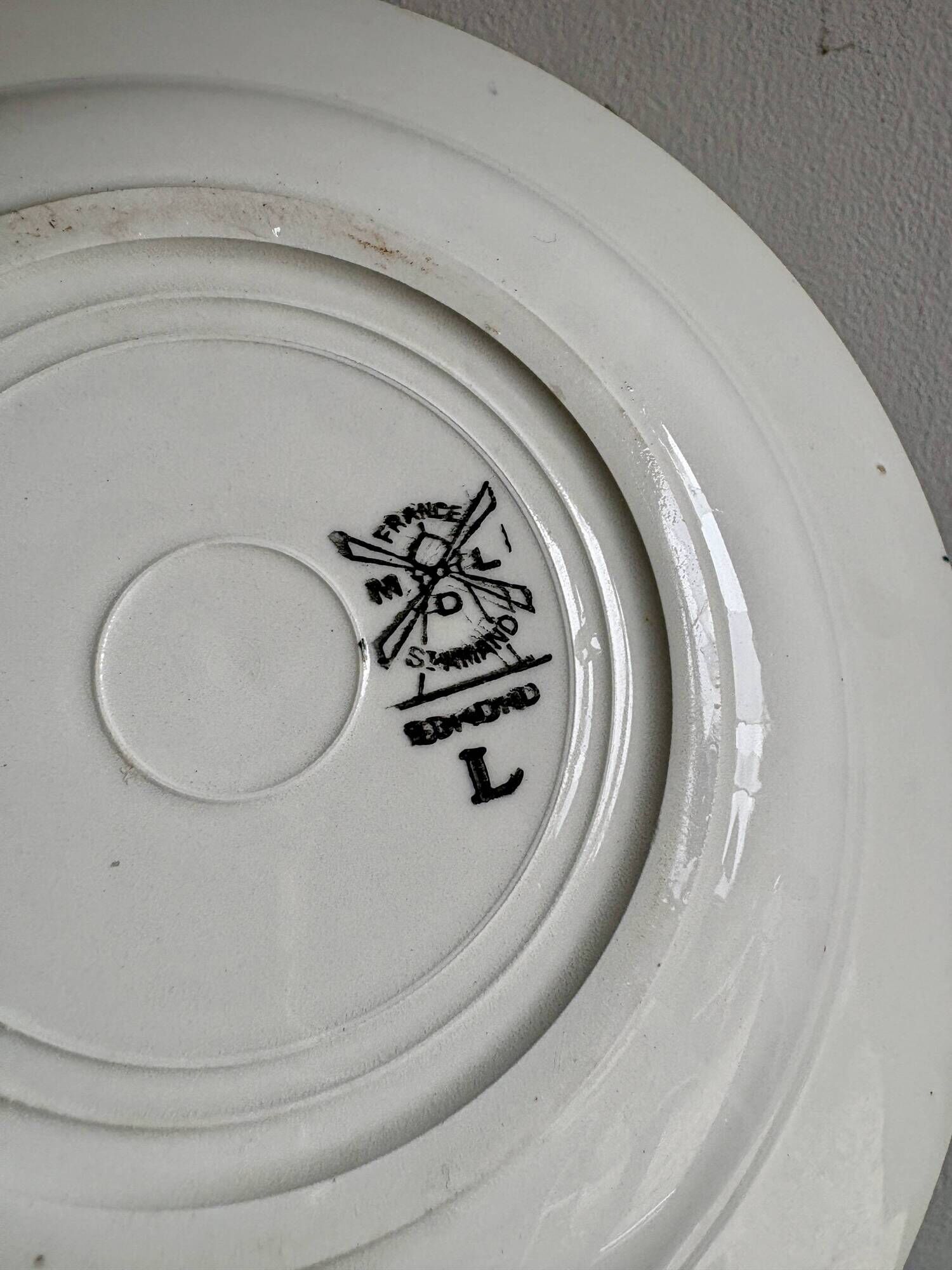 Set of 8 vintage deep plates, Edmond de Saint Amand -