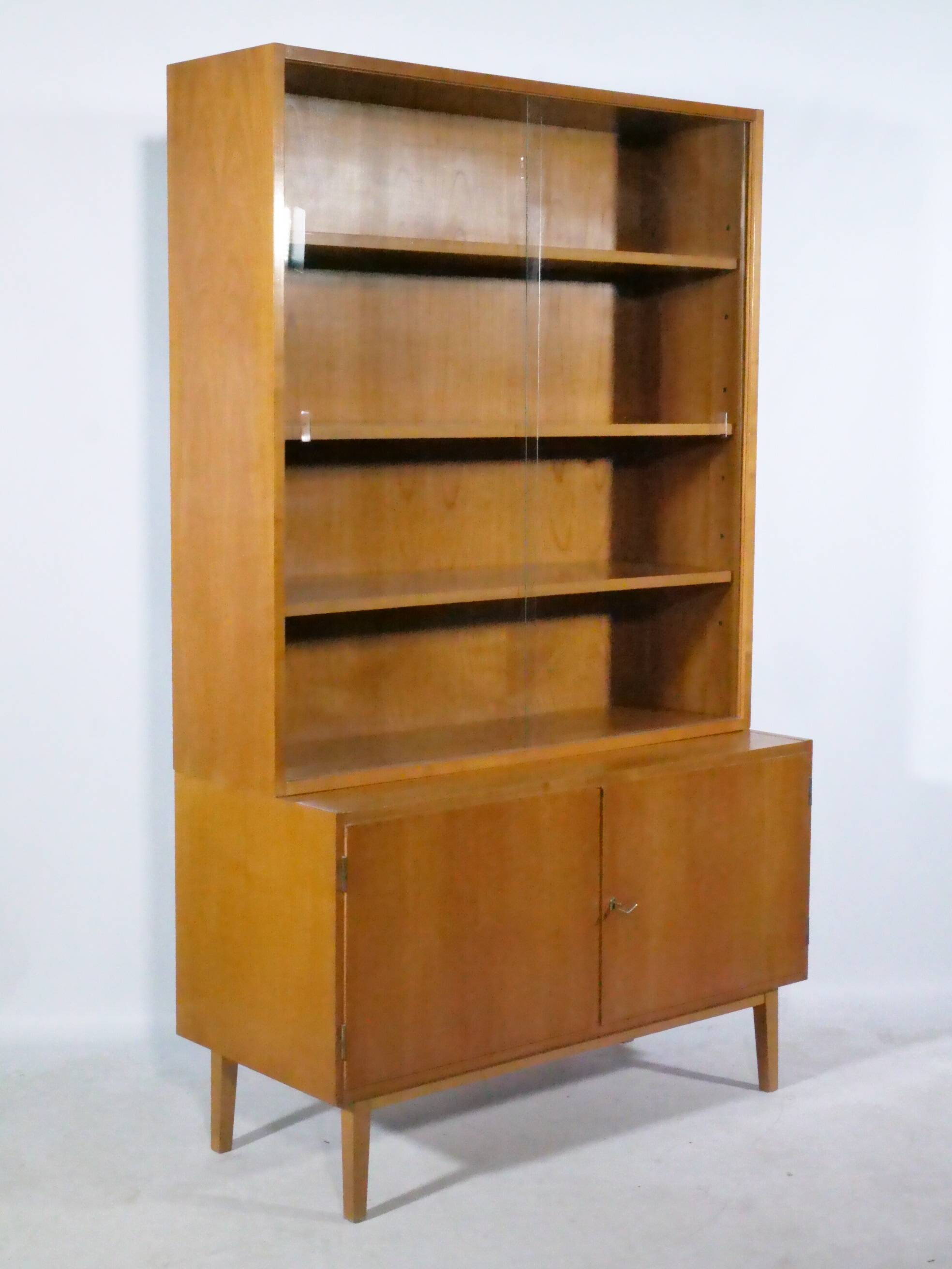 Buffet vitrine vintage en bois de cerisier, commode vintage, 1960