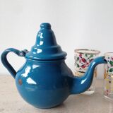 Théière en tôle émaillée bleue