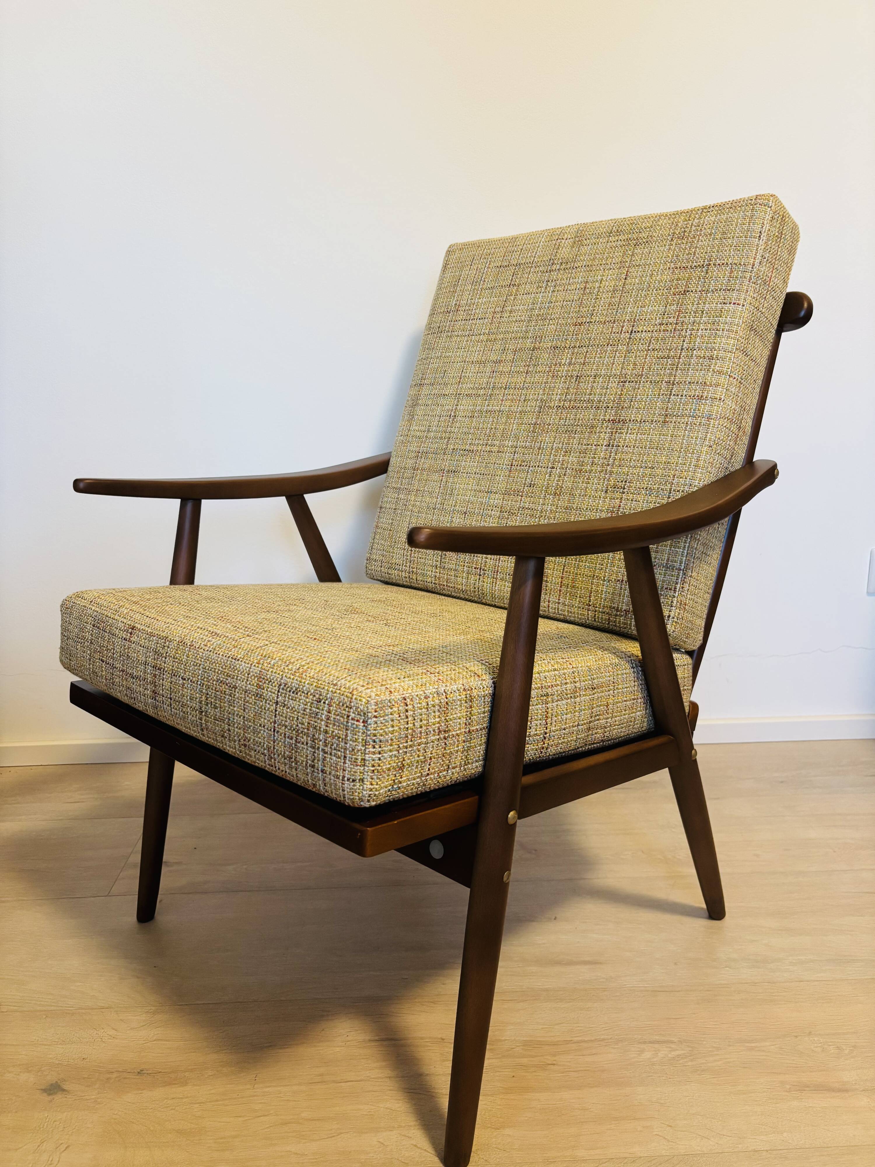 Mid-Century Armchair by Jaroslav Smidek for Ton, Czechoslovakia 1970’s