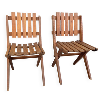 Paire de chaises pliantes en pin massif - Editions DEJOU