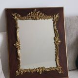 Miroir doré en bois et stuc ancien