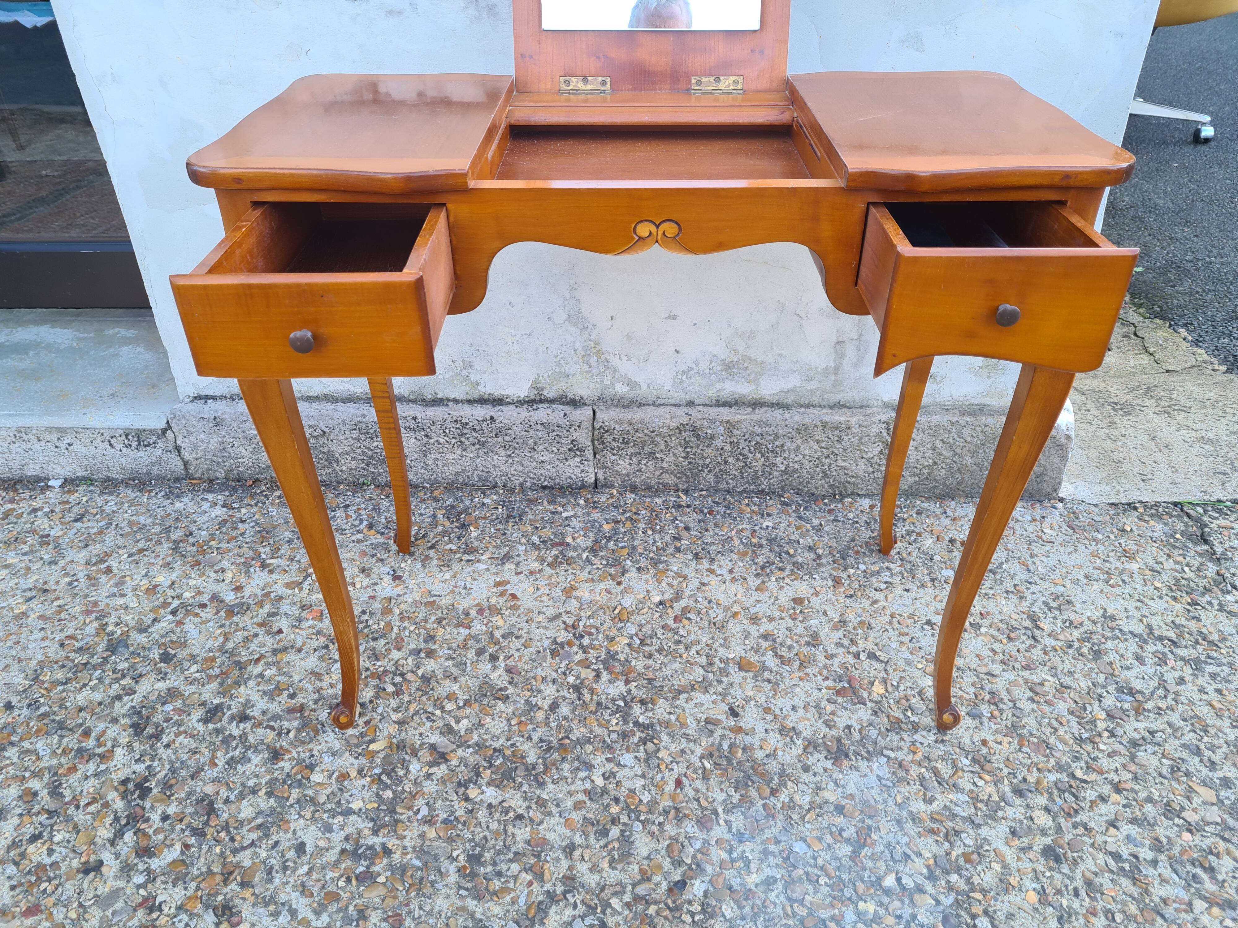 Vintage cherry dressing table