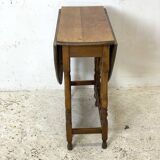 Oval oak Gate-Leg table with drop-leaves, England, 19th century