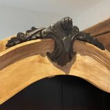 Wall-mounted dresser