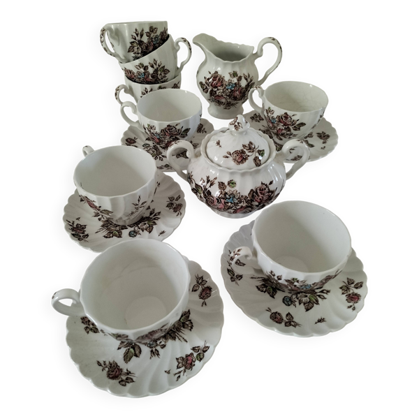 Ensemble vintage Johnson Brothers “Devon Sprays”