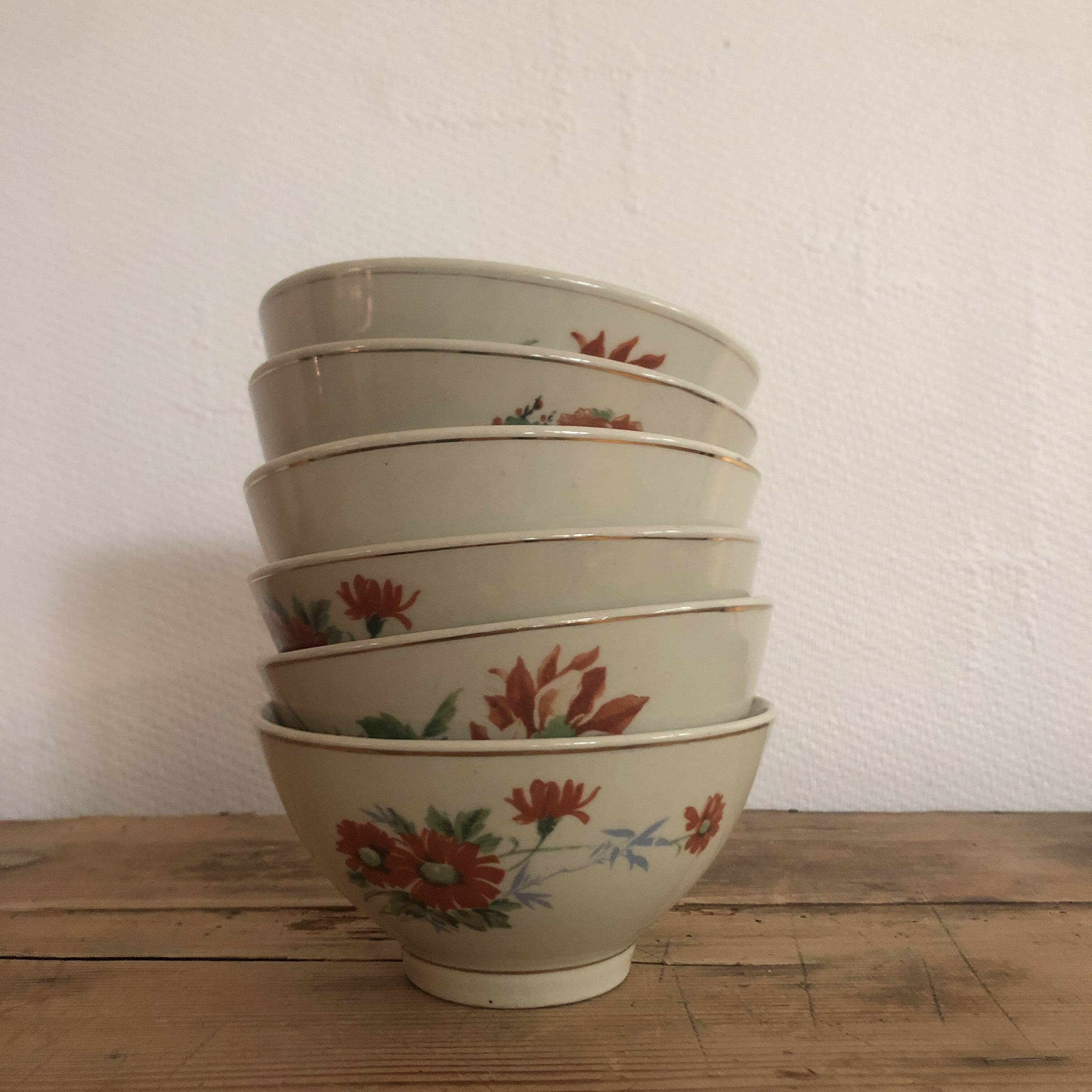Earthenware bowls