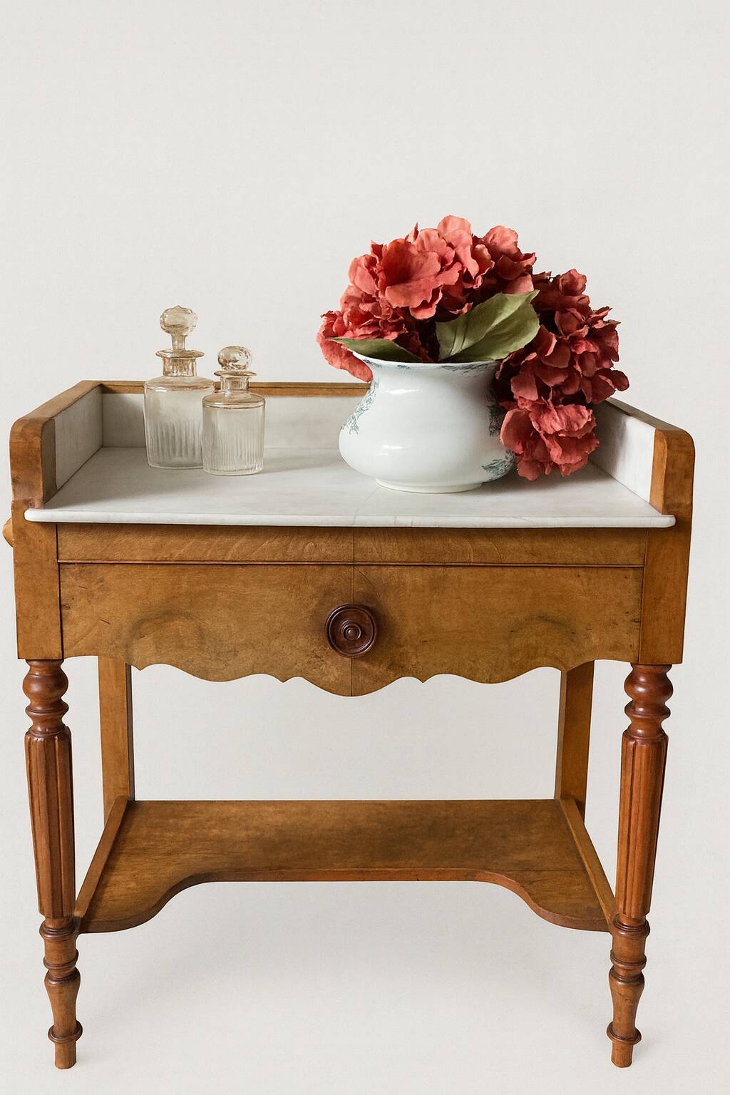 Antique bathroom cabinet in wood and marble – late 19th / early 20th century