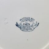 Set of 6 flat plates from the Gien earthenware factory, Fleurette model, iron earth