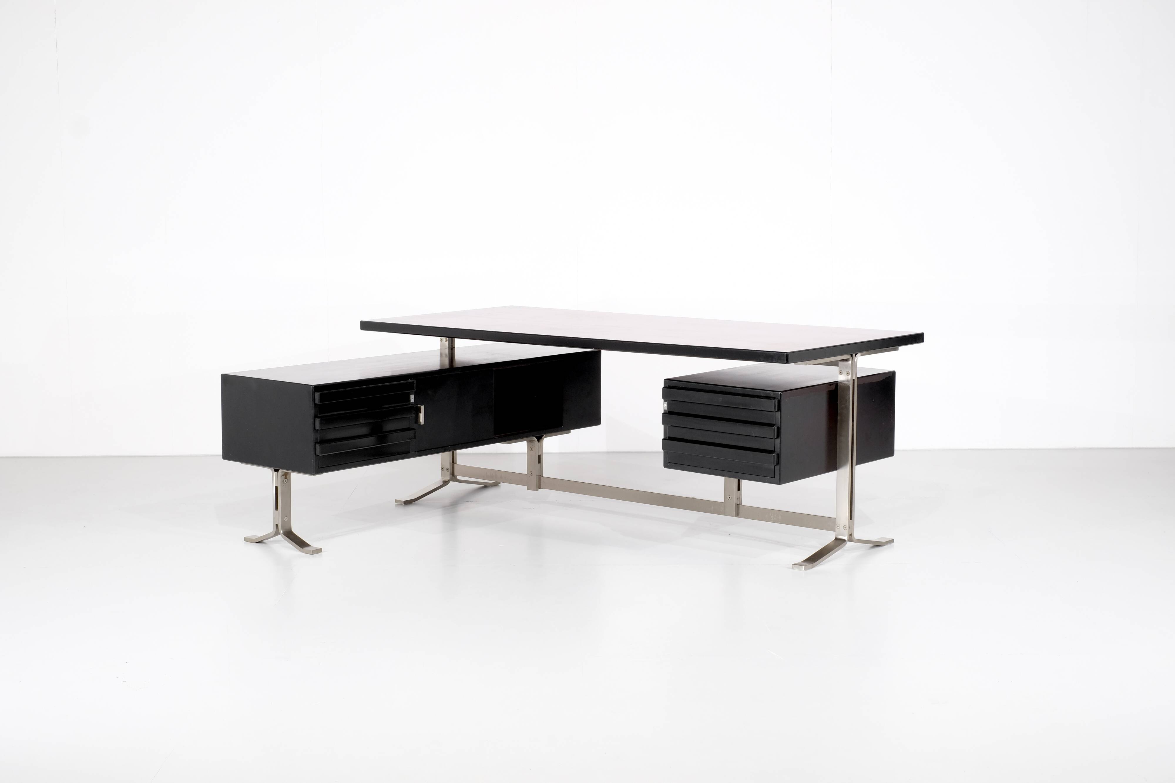 Desk by Gianni Moscatelli for Formanova, Italy 1970.