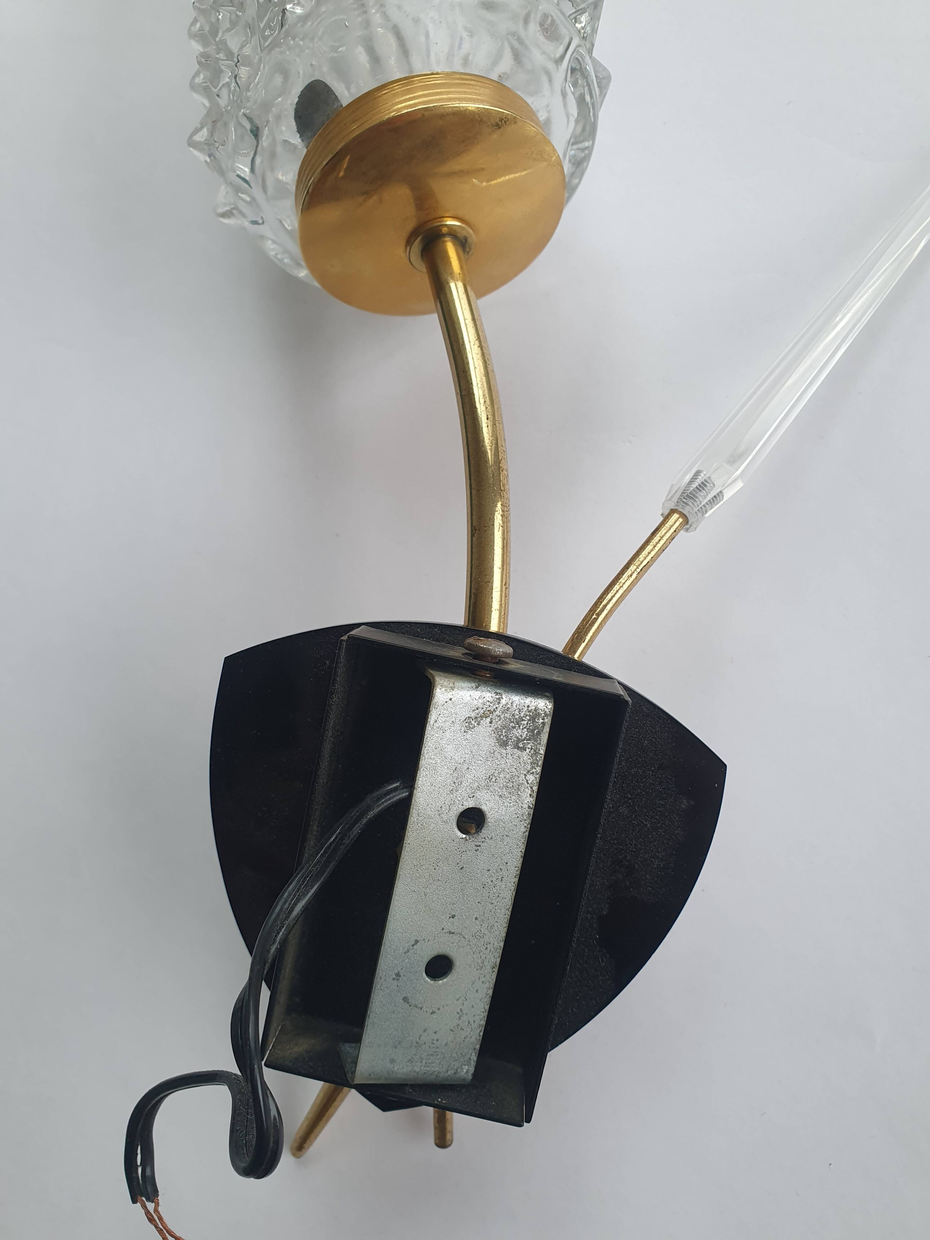 Pair of large gold wall lights with tulip-shaped globes by Arlus