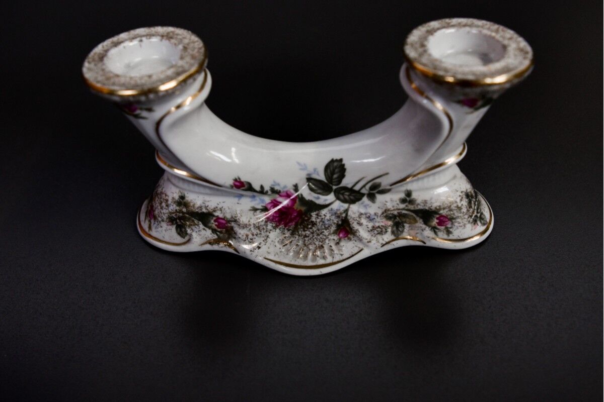 Chodzież porcelain candle holder