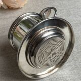 Tea pot, in silver metal