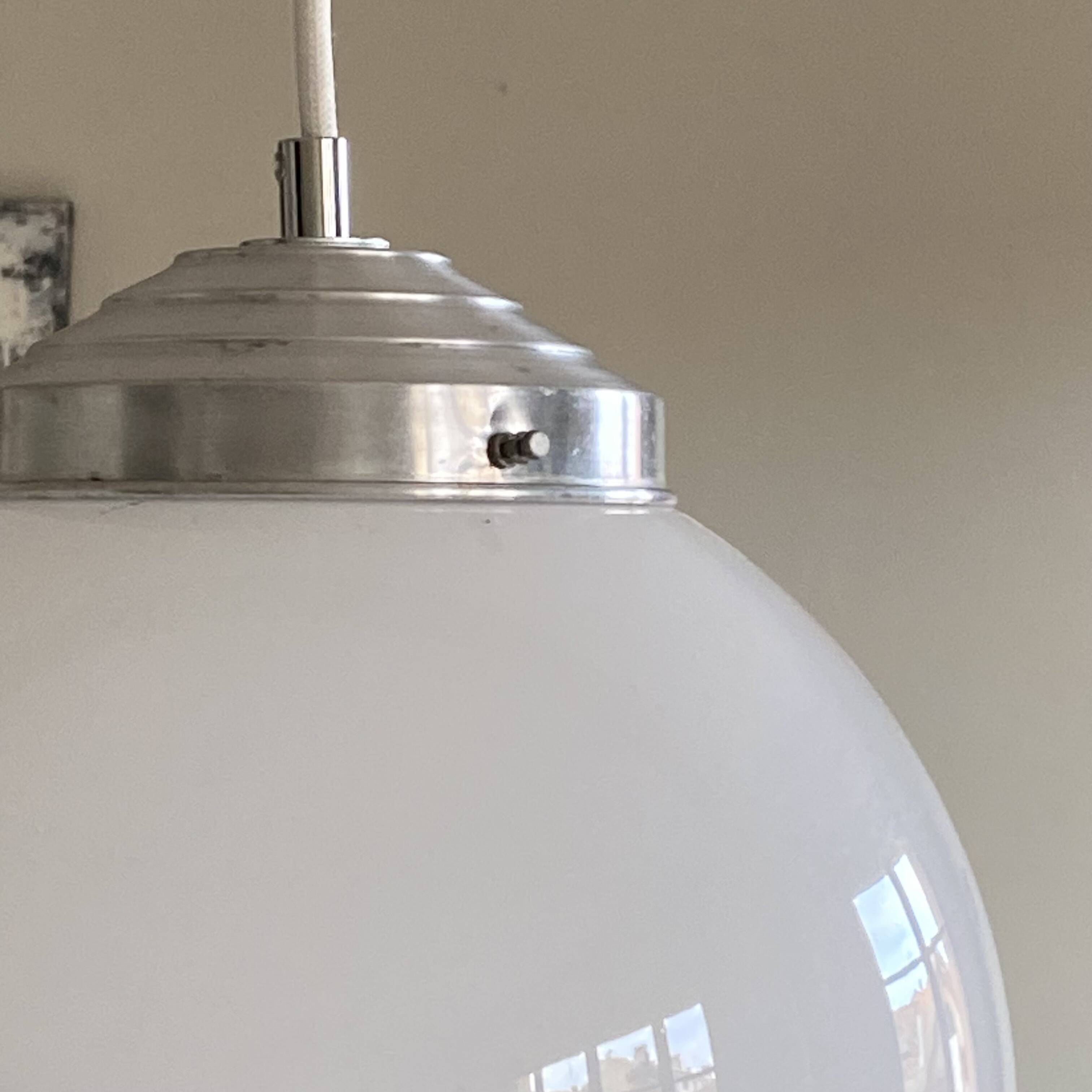 Suspension large globe in white opaline glass 25 cm