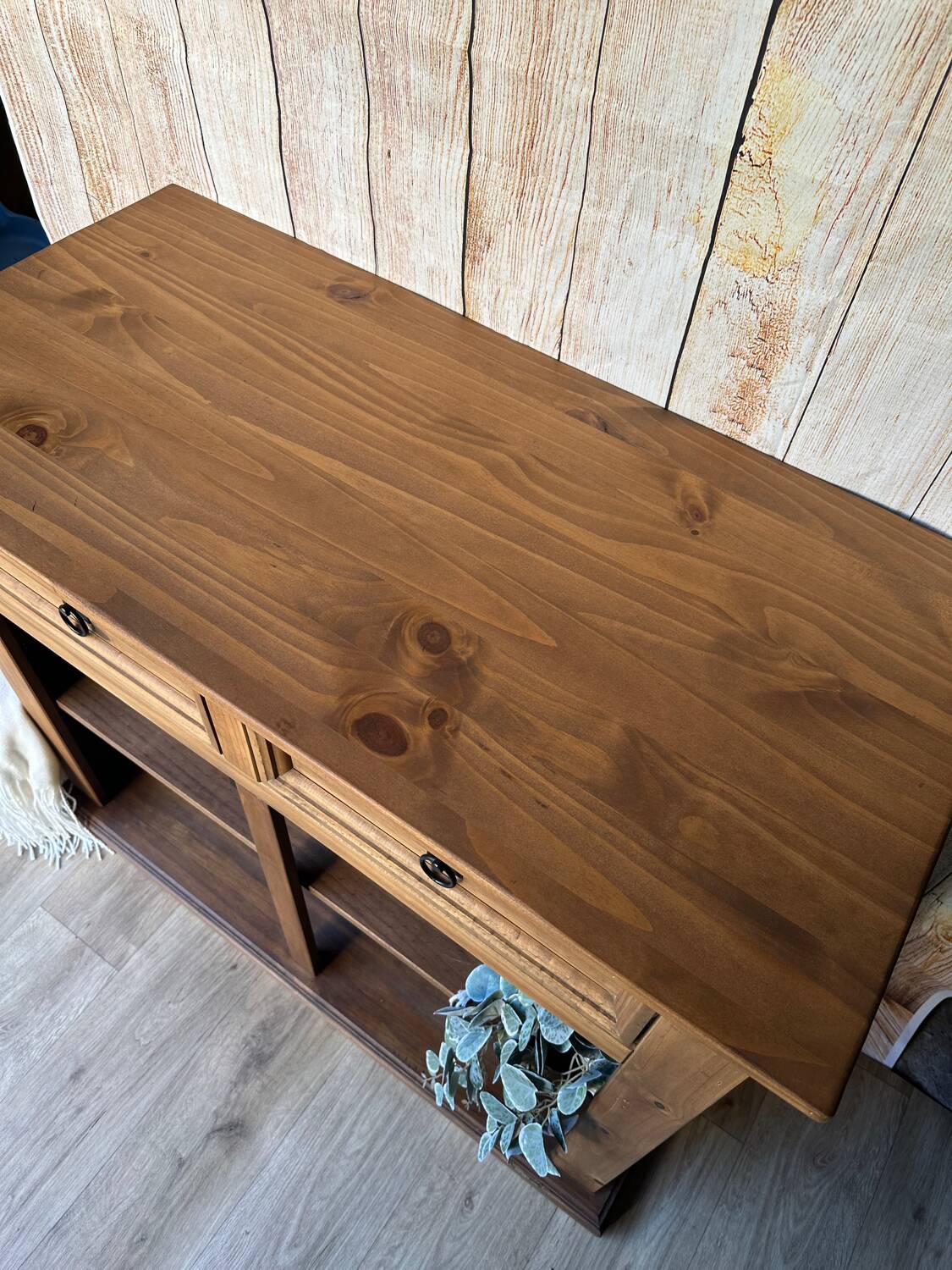 Buffet en bois massif