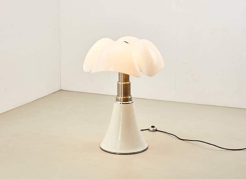 Early Pipistrello by Gae Aulenti for Martinelli Luce Italy 1965