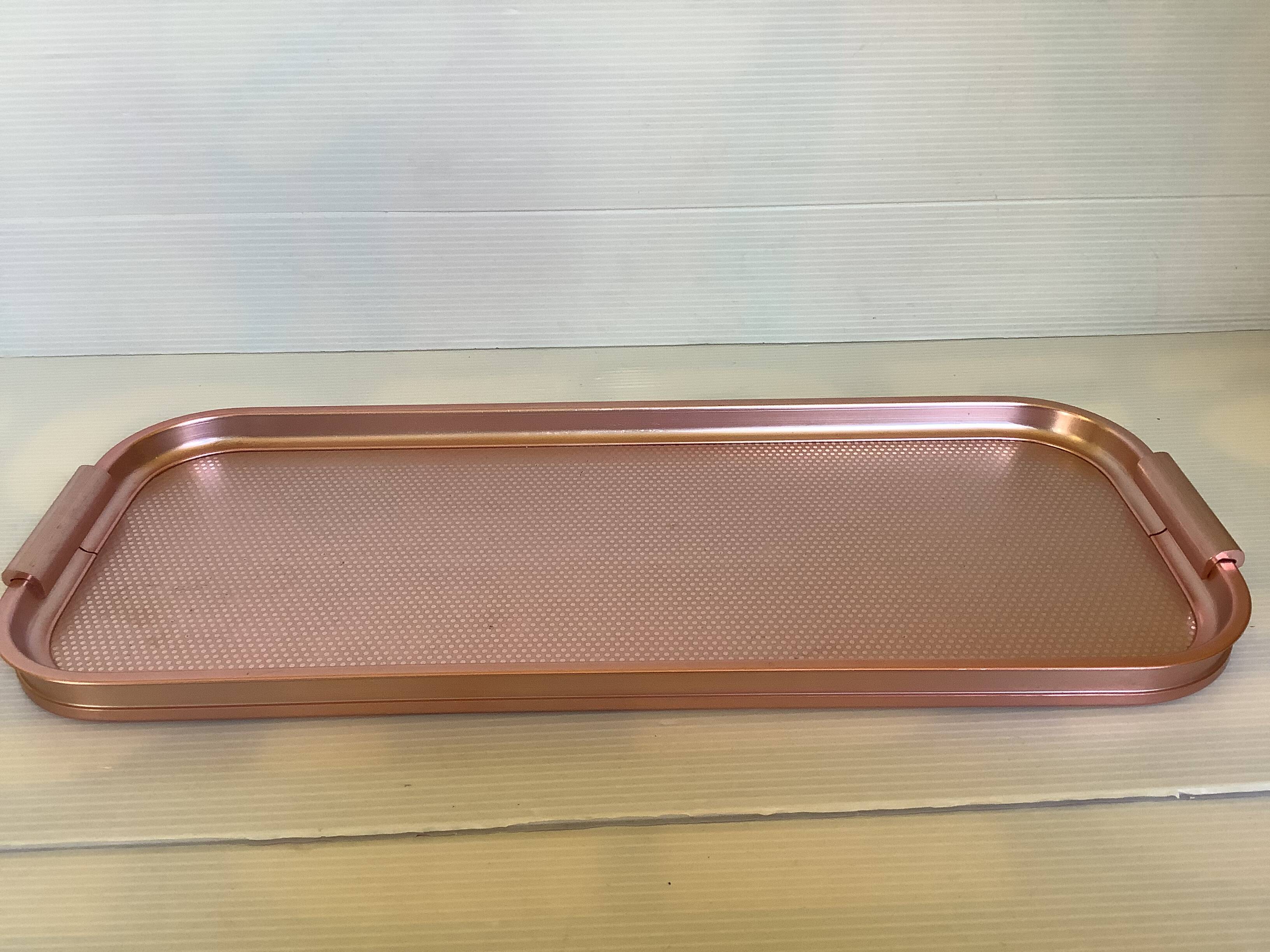 England pink metal tray
