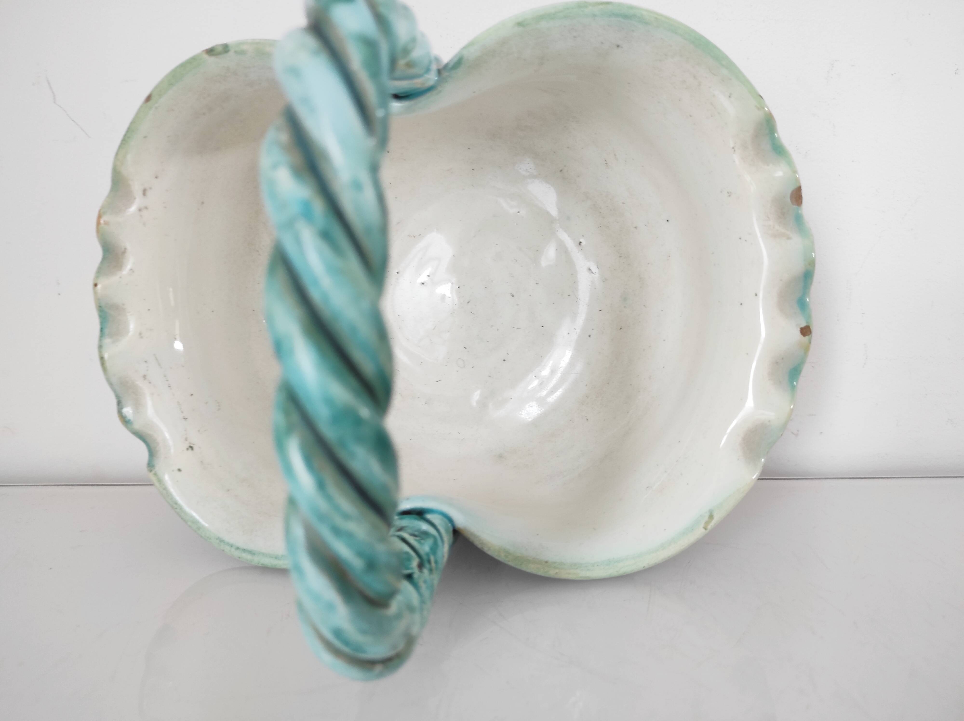 Pocket tray in the shape of a basket in italian ceramic