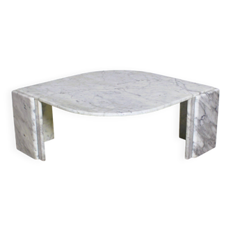Italian teardrop marble coffee table, 1980s, made by