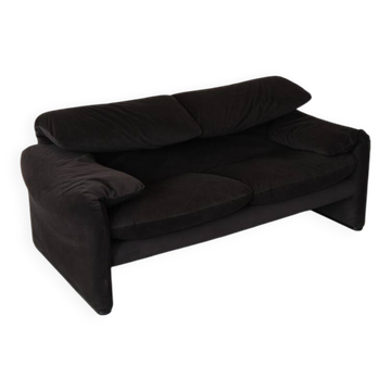 Maralunga sofa by Vico Magistretti