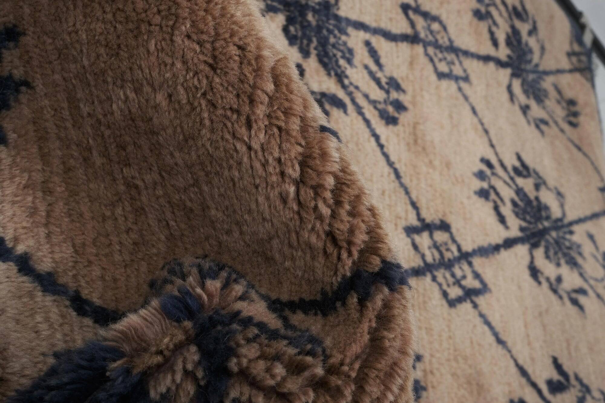 Vintage Turkish handmade rug 114x162 cm