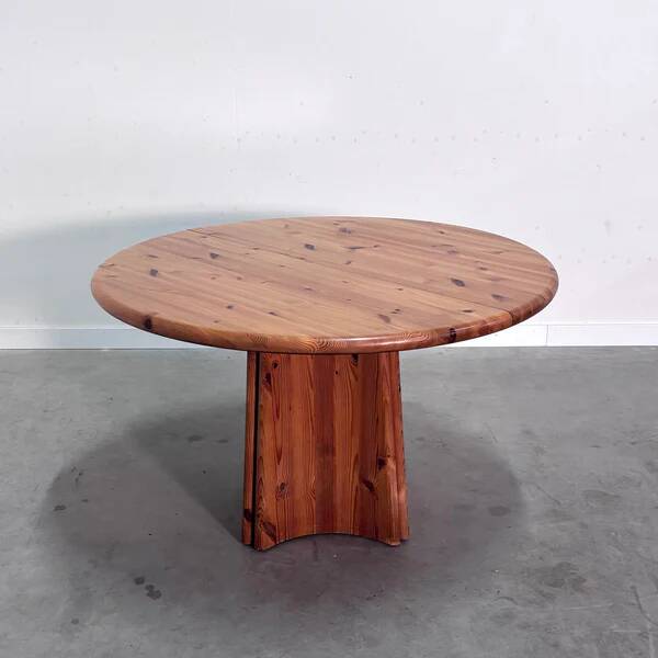 Glostrup solid pine, round / oval dining table, 1970s