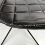 Chaise en cuir noir Zuiver