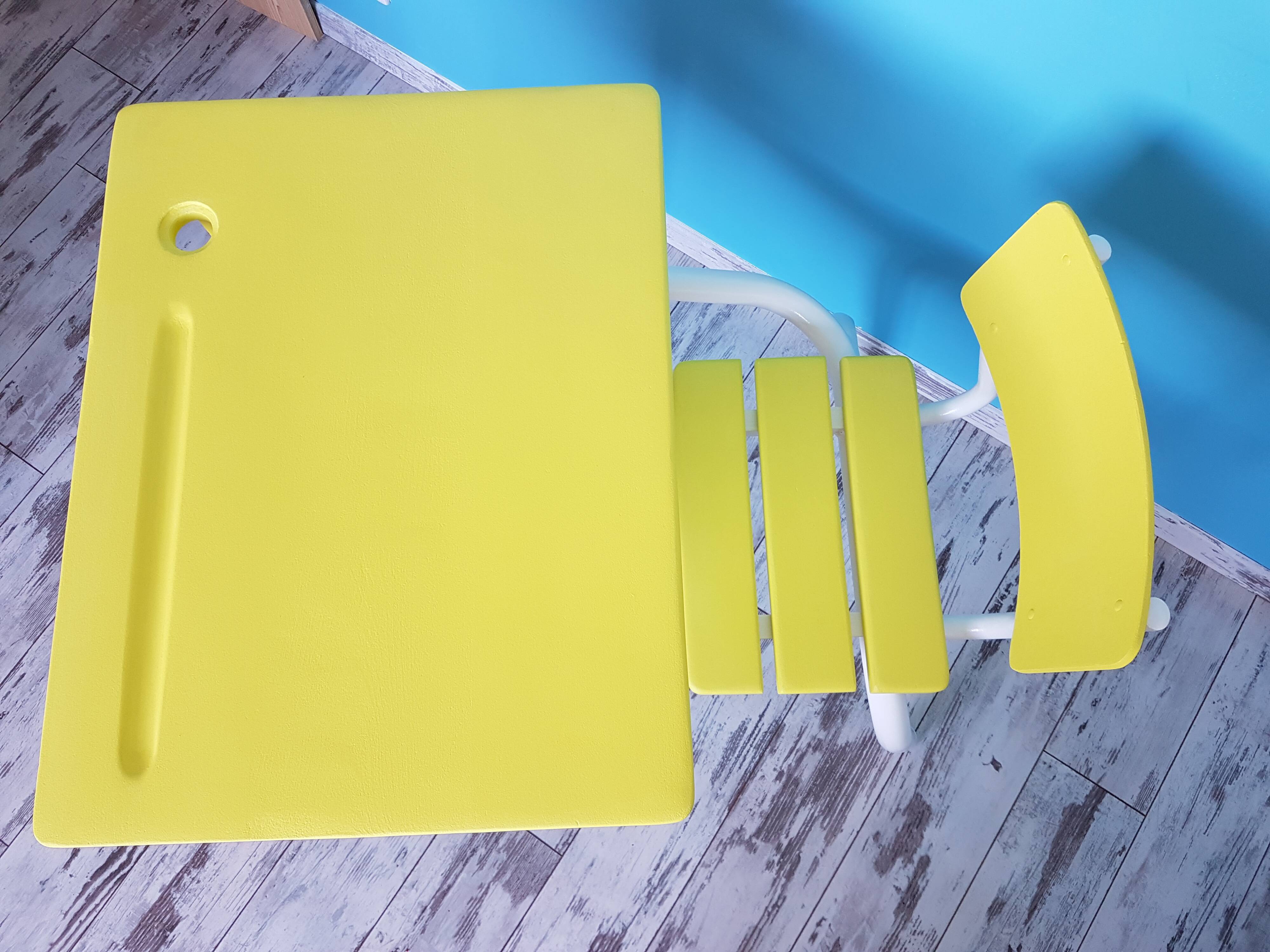 Bureau enfant vintage rénové