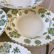 set of 8 hollow plates in Digoin Sarreguemines Iron Earth model "Geranium" green late 19th century