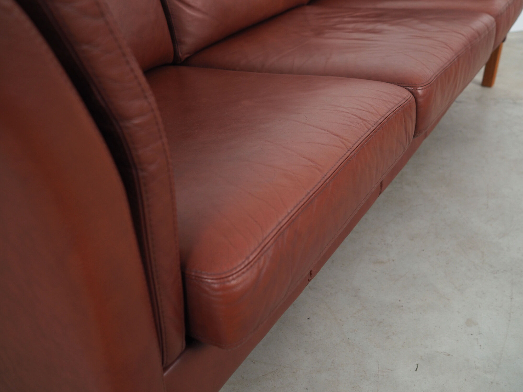 Brown leather sofa, Danish design, 1960s, production: Denmark