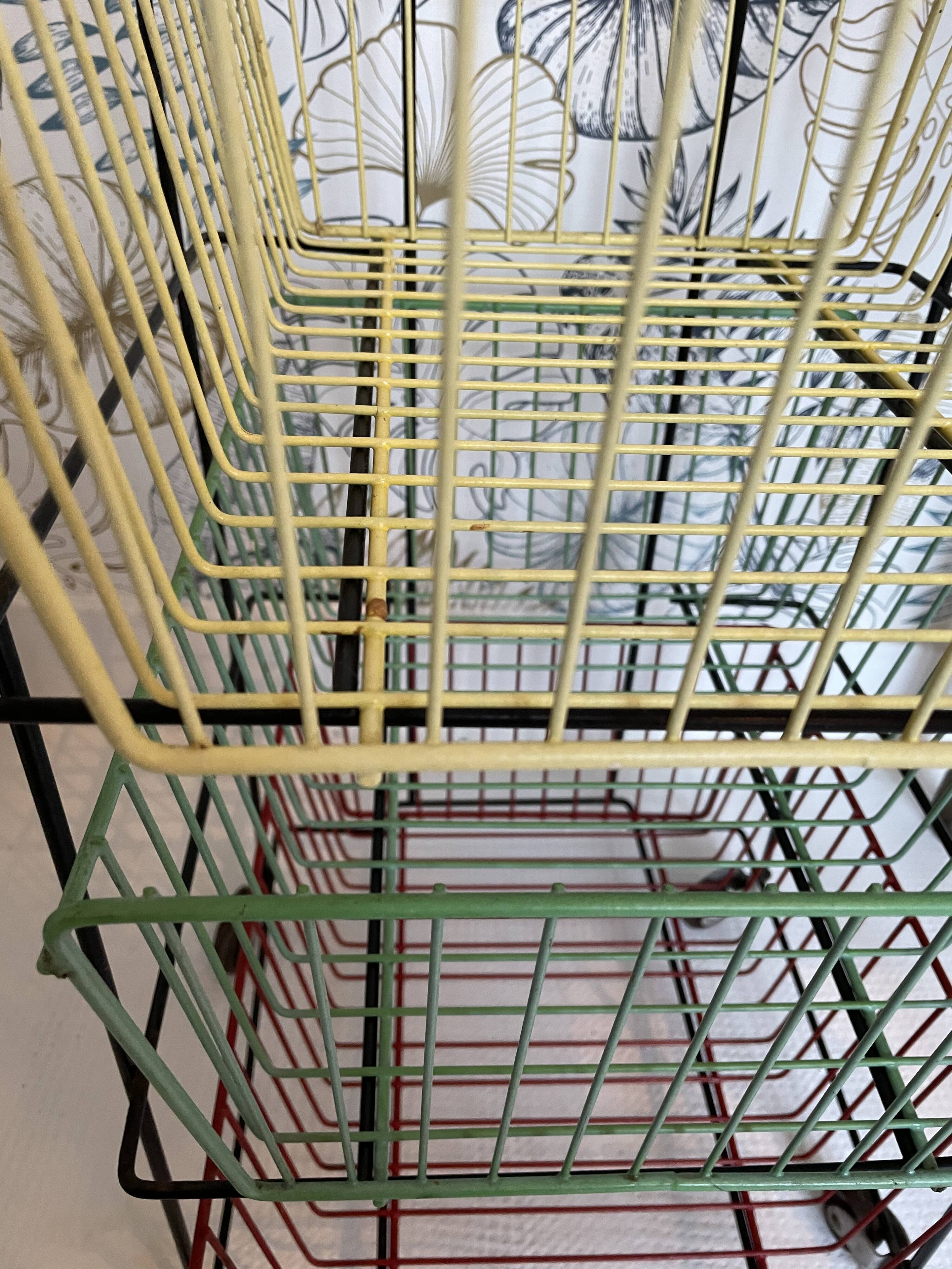 Fruit & vegetable locker