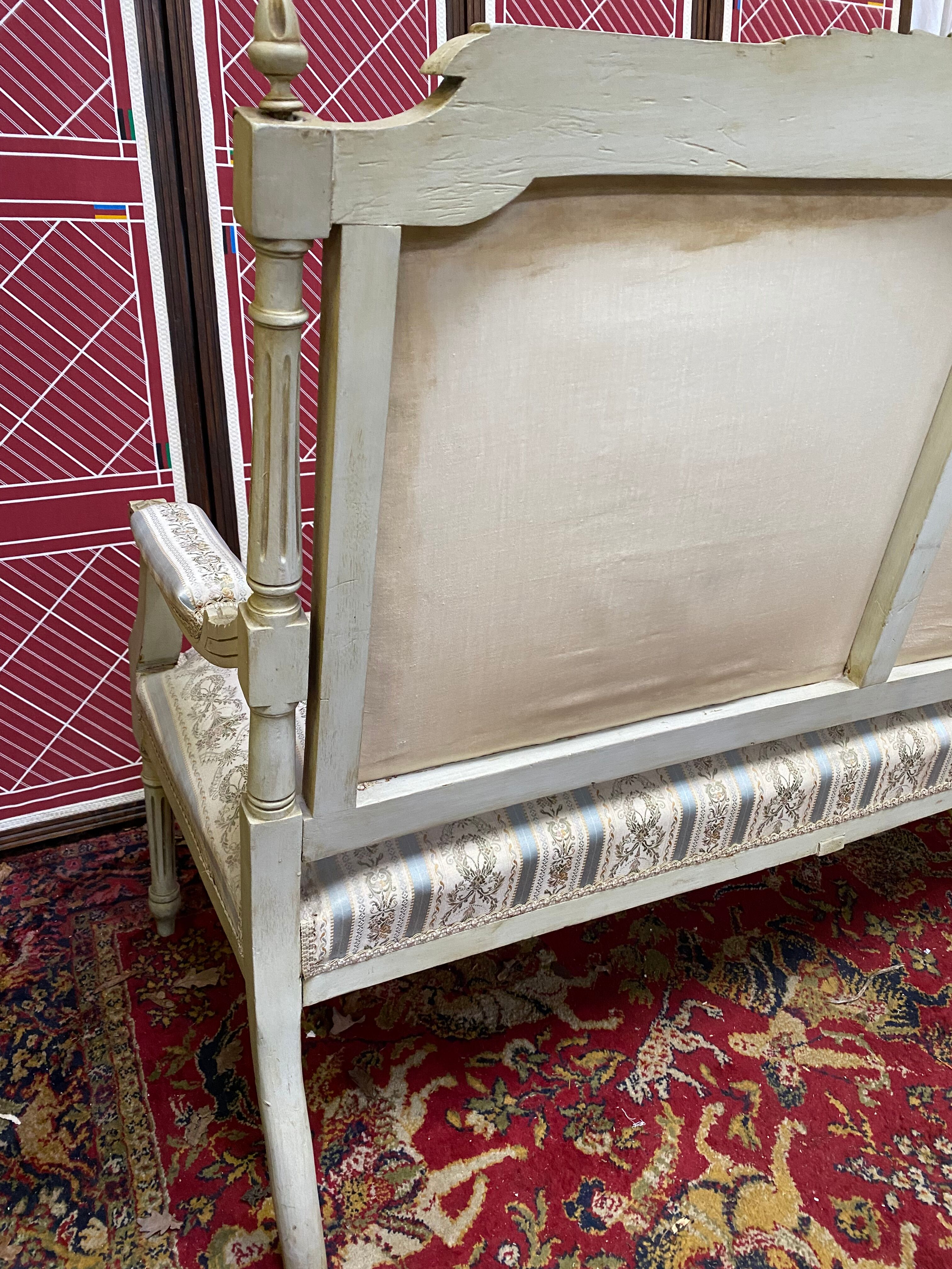 Louis XVI style bench carved with original fabrics and silks