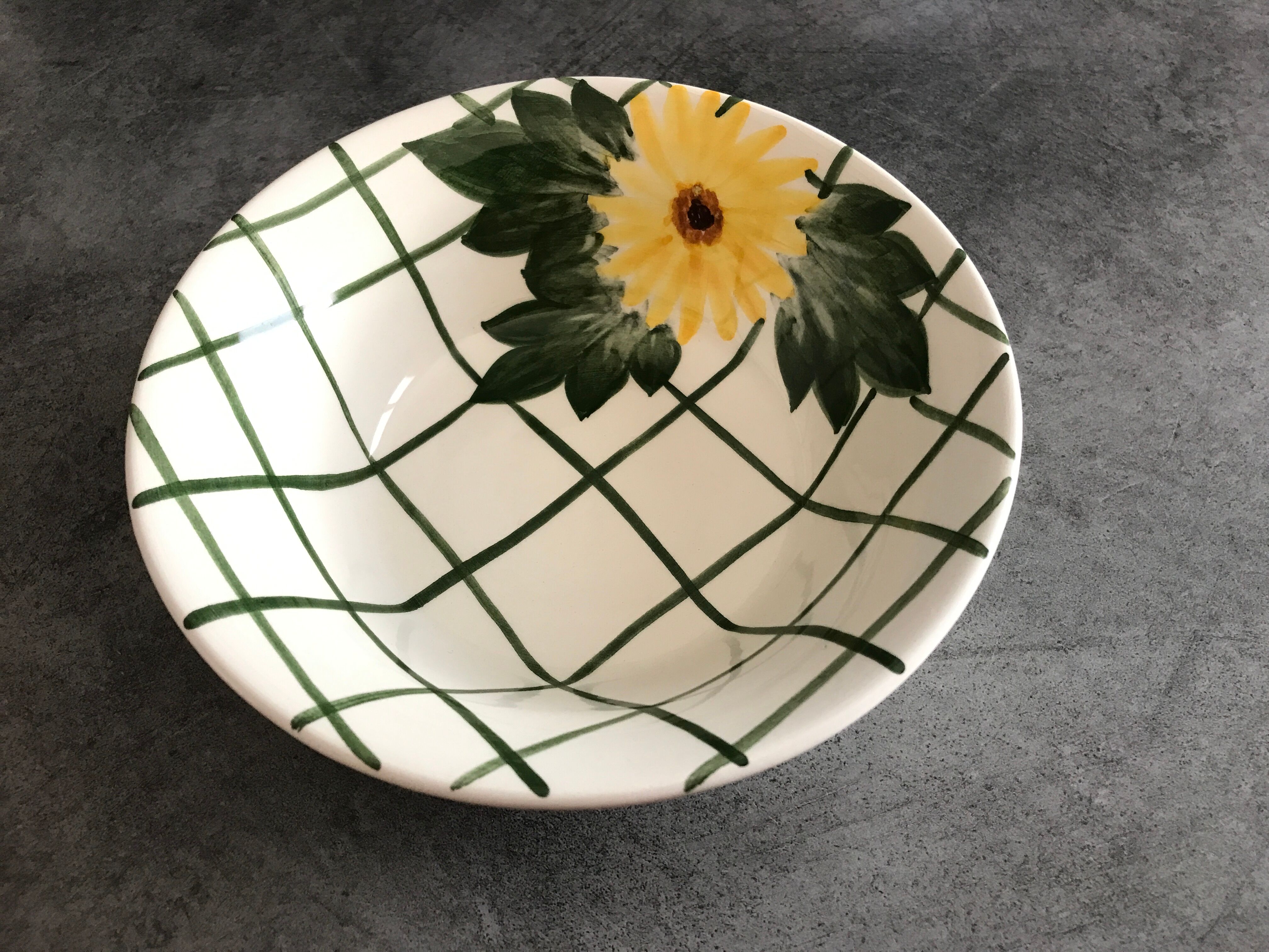 Cup vintage in ceramic enamelled signed fleur peinture decoration