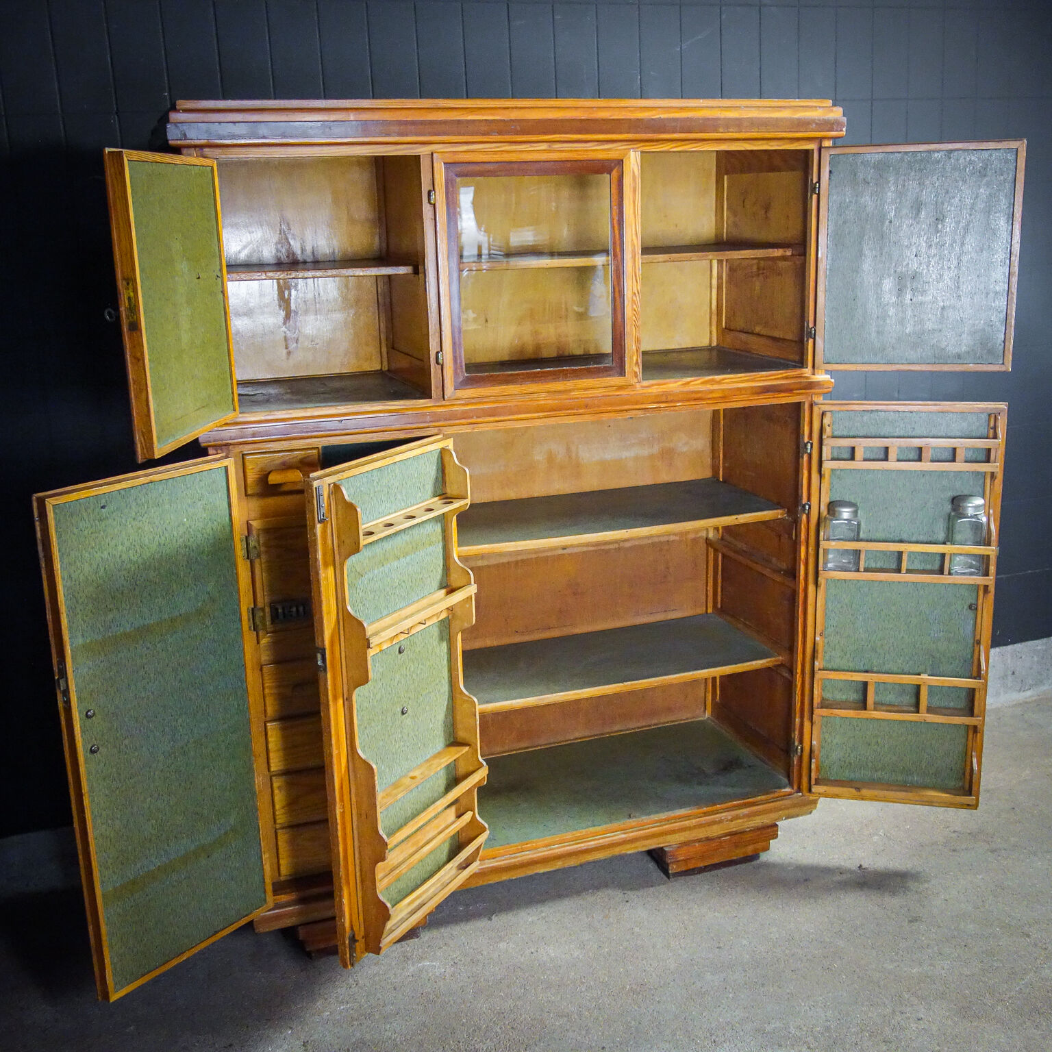 Armoire de cuisine vintage années 1950