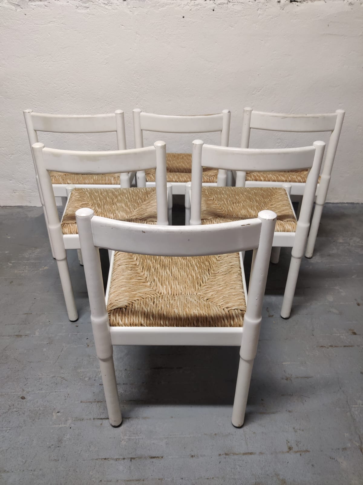 Suite of 6 Carimate chairs by Vico Magistretti
