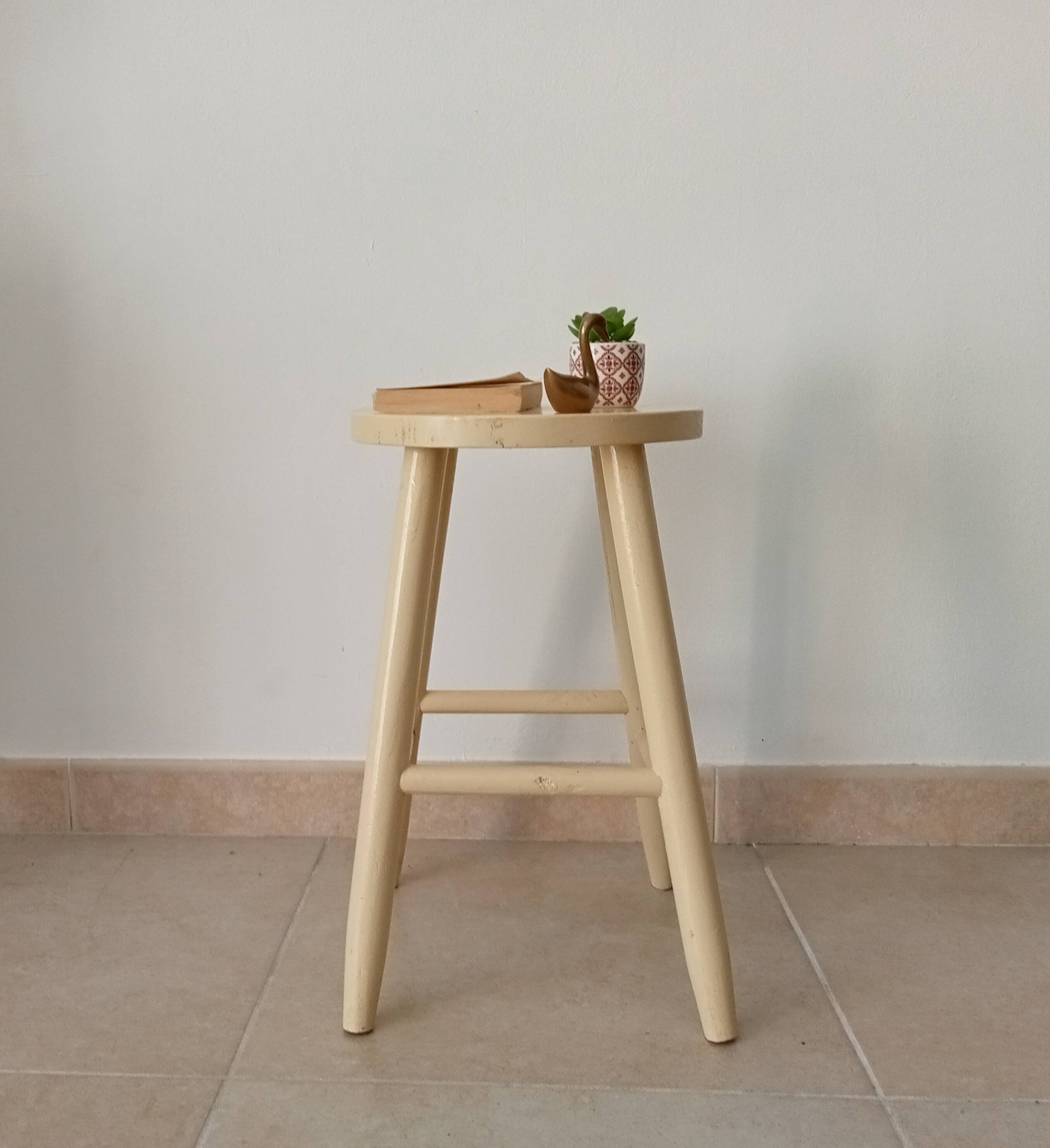 Vintage artisanal turned wooden stool from the 70s